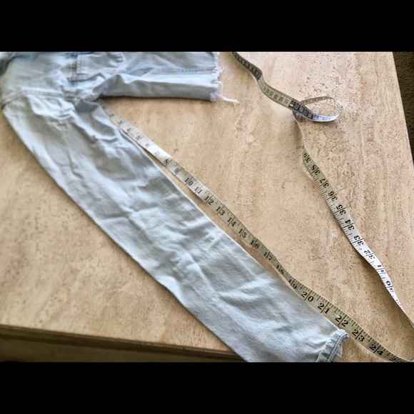 💙Maria Vazquez Jean Jacket💙 - Picture 6 of 7